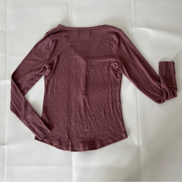 Soft AF Abercrombie and Fitch Henley Shirt size M - Picture 5 of 5